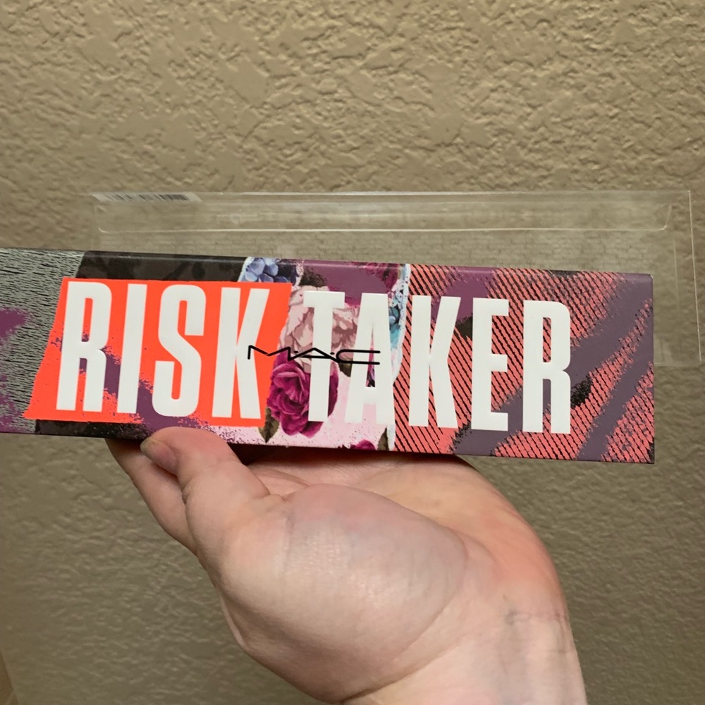 Mac eyeshadow palette